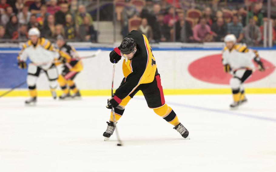 Youth writer Avonlea shares all the drama and excitment of attending her dad’s hockey tournament.