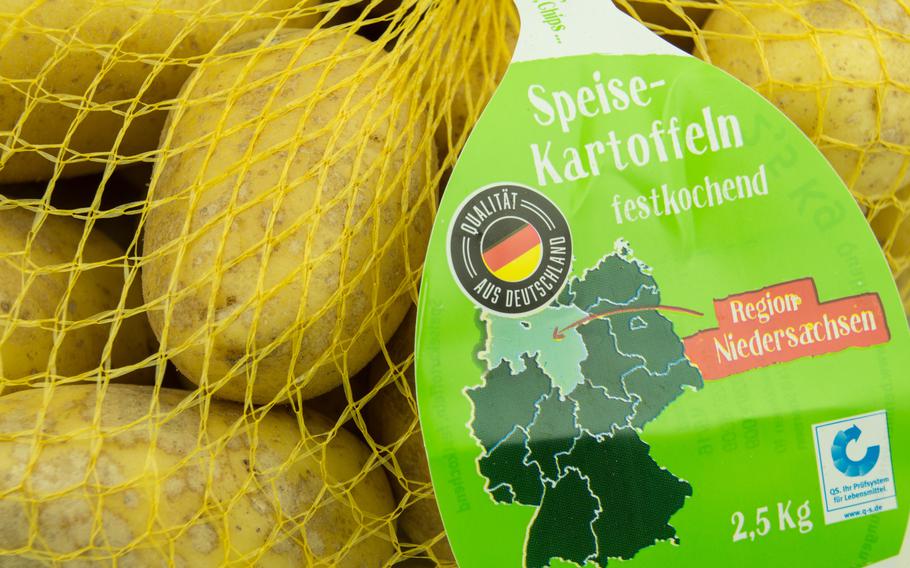 Deutsche Kartoffeln festkochend Region Niedersachsen mit Netz