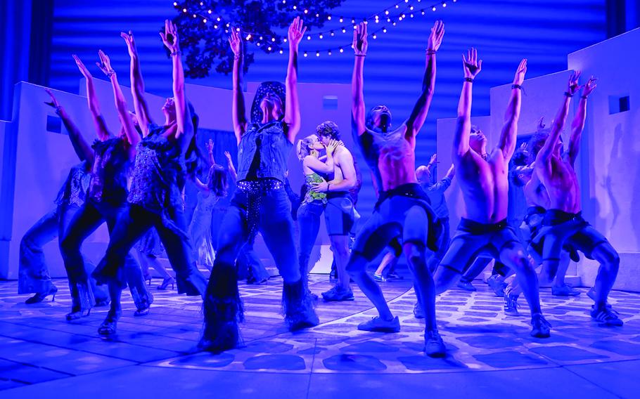 Mamma Mia - UK International tour production cast