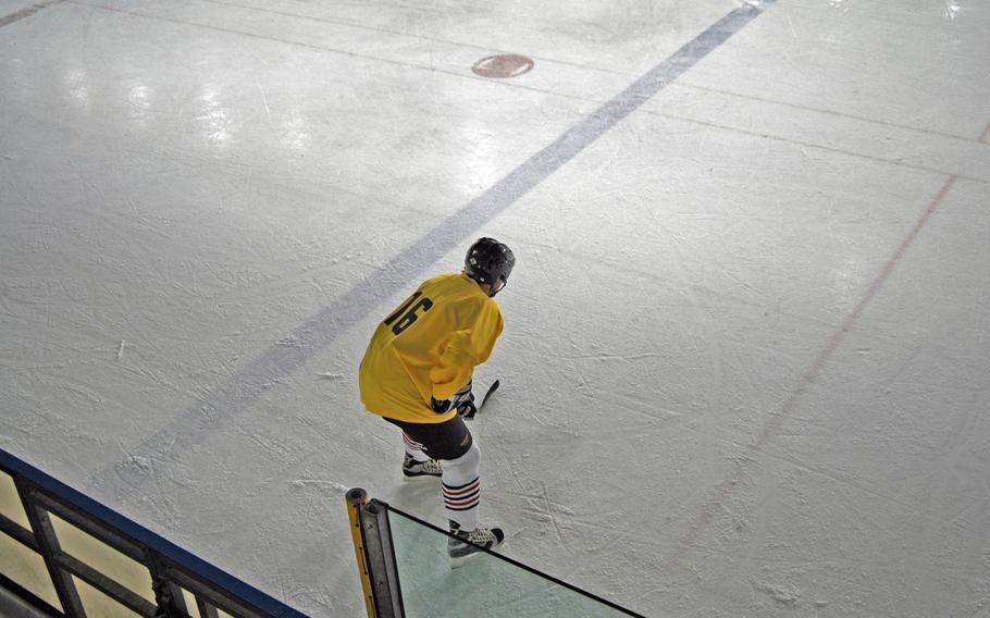 Youth writer Avonlea shares all the drama and excitment of attending her dad’s hockey tournament.