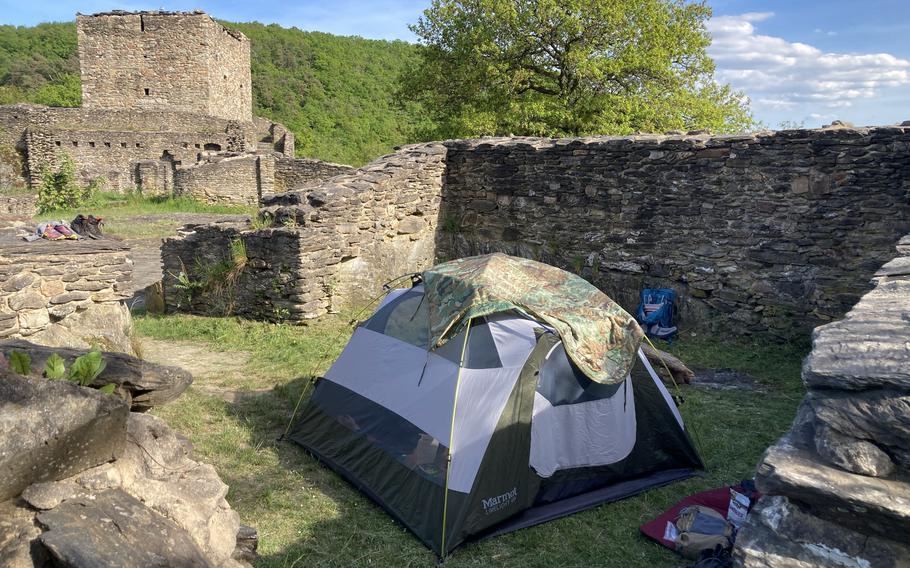 Camping at Schmidtburg Castle