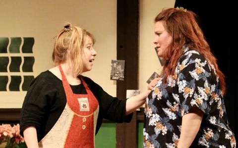 Photo Of Conflict and comedy at “The Odd Couple (Female Version)”