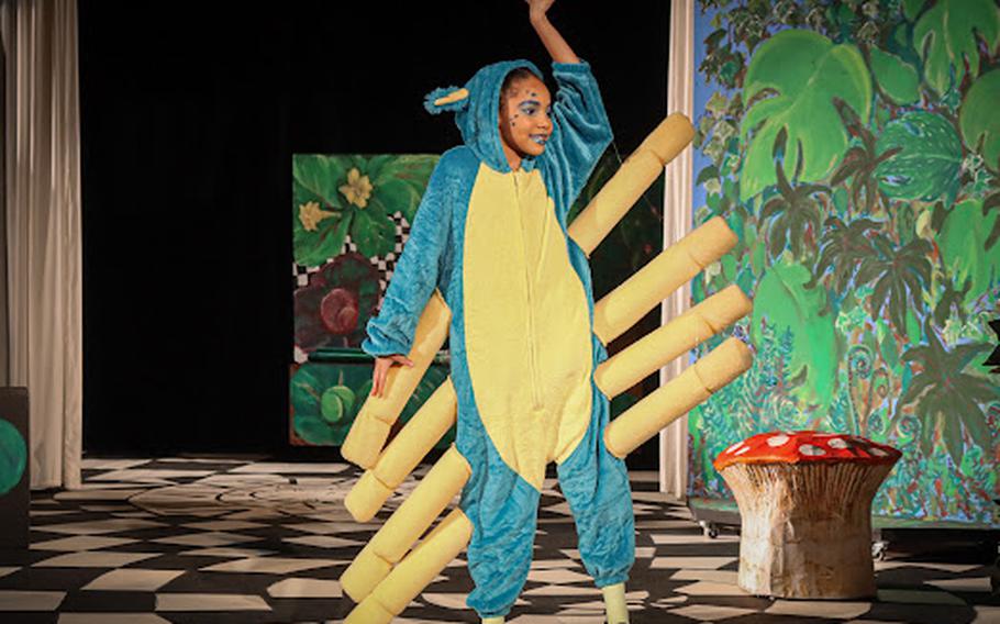 “Alice in Wonderland Jr.” by Wiesbaden’s Amelia Earhart Playhouse