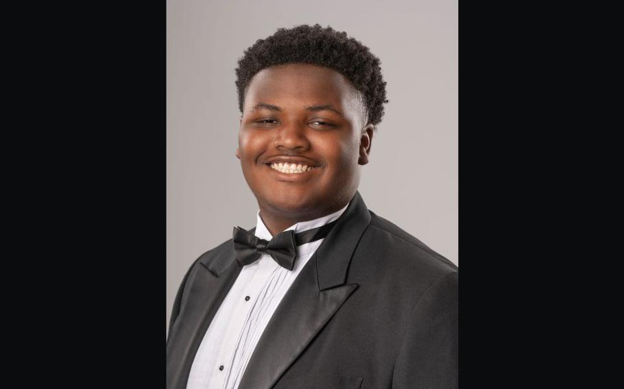 Kristopher Rawlings is a 2025 graduate of Sigonella Middle High School.