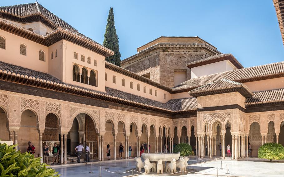 Alhambra palace court
