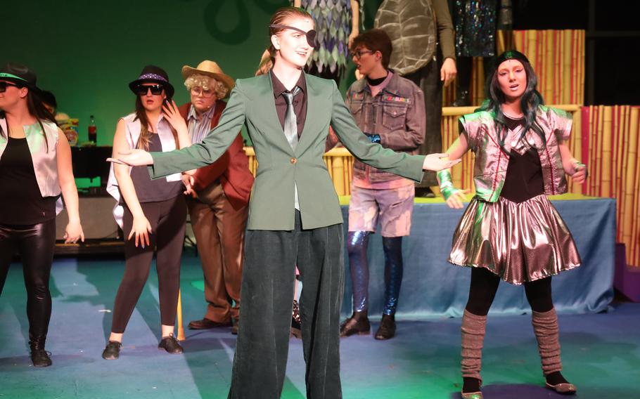Maddie Turner as Plankton in The SpongeBob Musical at KMC Onstage, Germany