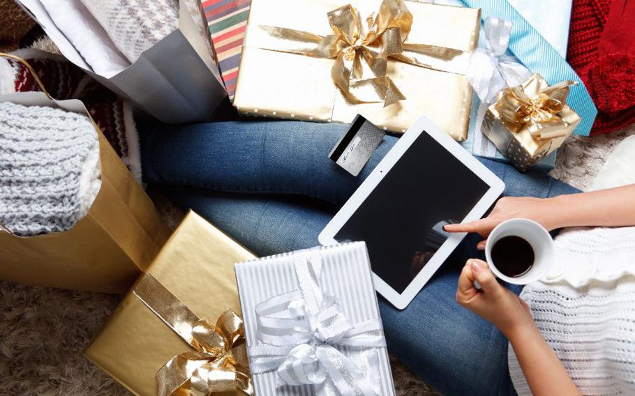 Presents surrounding person sitting on floor.