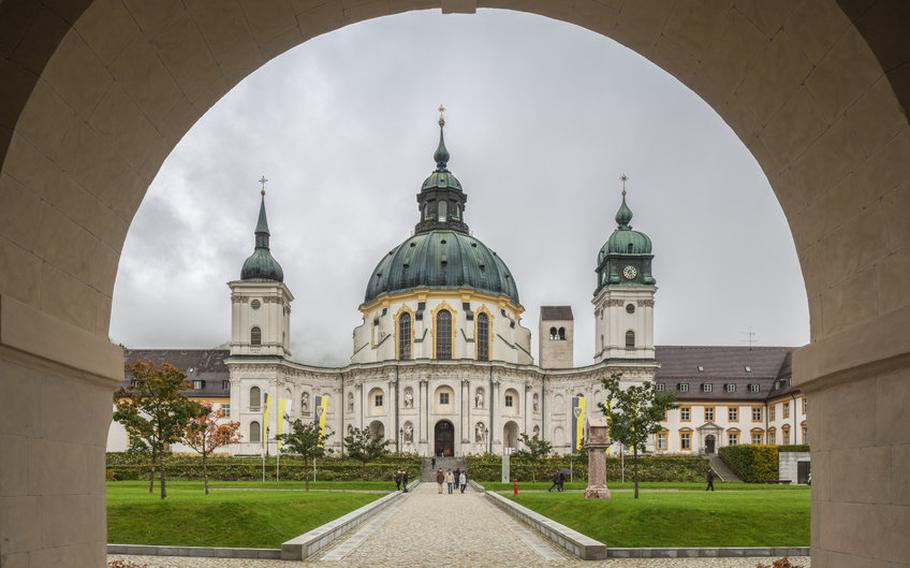 The courtyard of Ettal Abbey | Photo by briste via 123RF