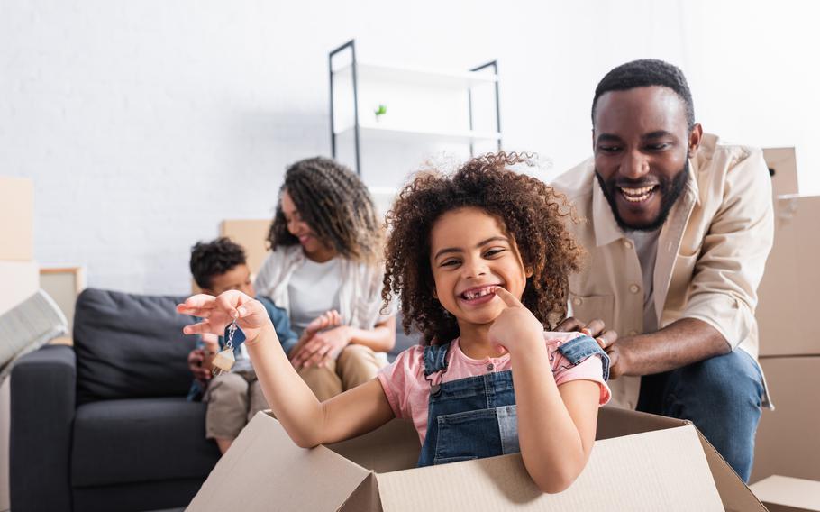 family moving in