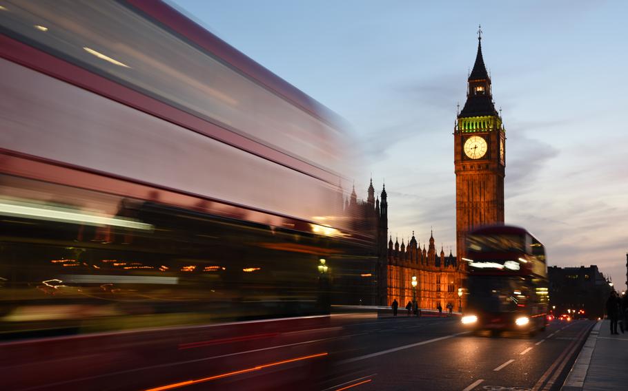 Blurred Big Ben photo