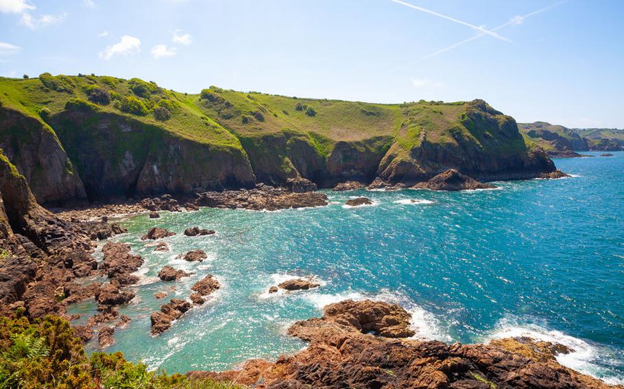 Cliffs of Jersey Island | Photo by Laurent Renault