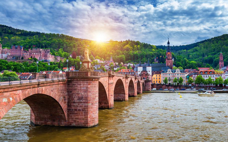 Heidelberg's Old Neckar Bridge | Photo by Liubomir Paut-Fluerasu