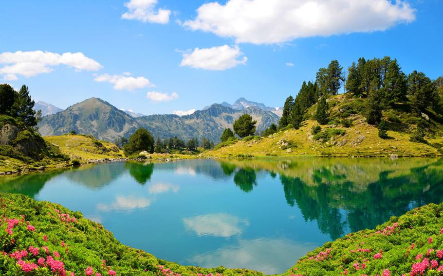 Lac de Bastan inferieur, French Pyrenees.